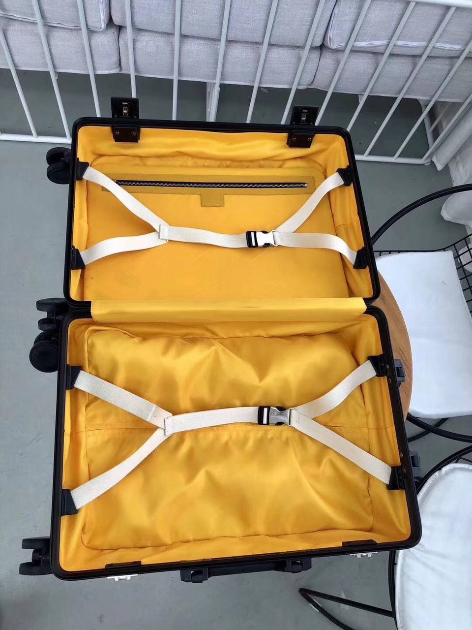 GOYARD Rolling vali green 20” bag