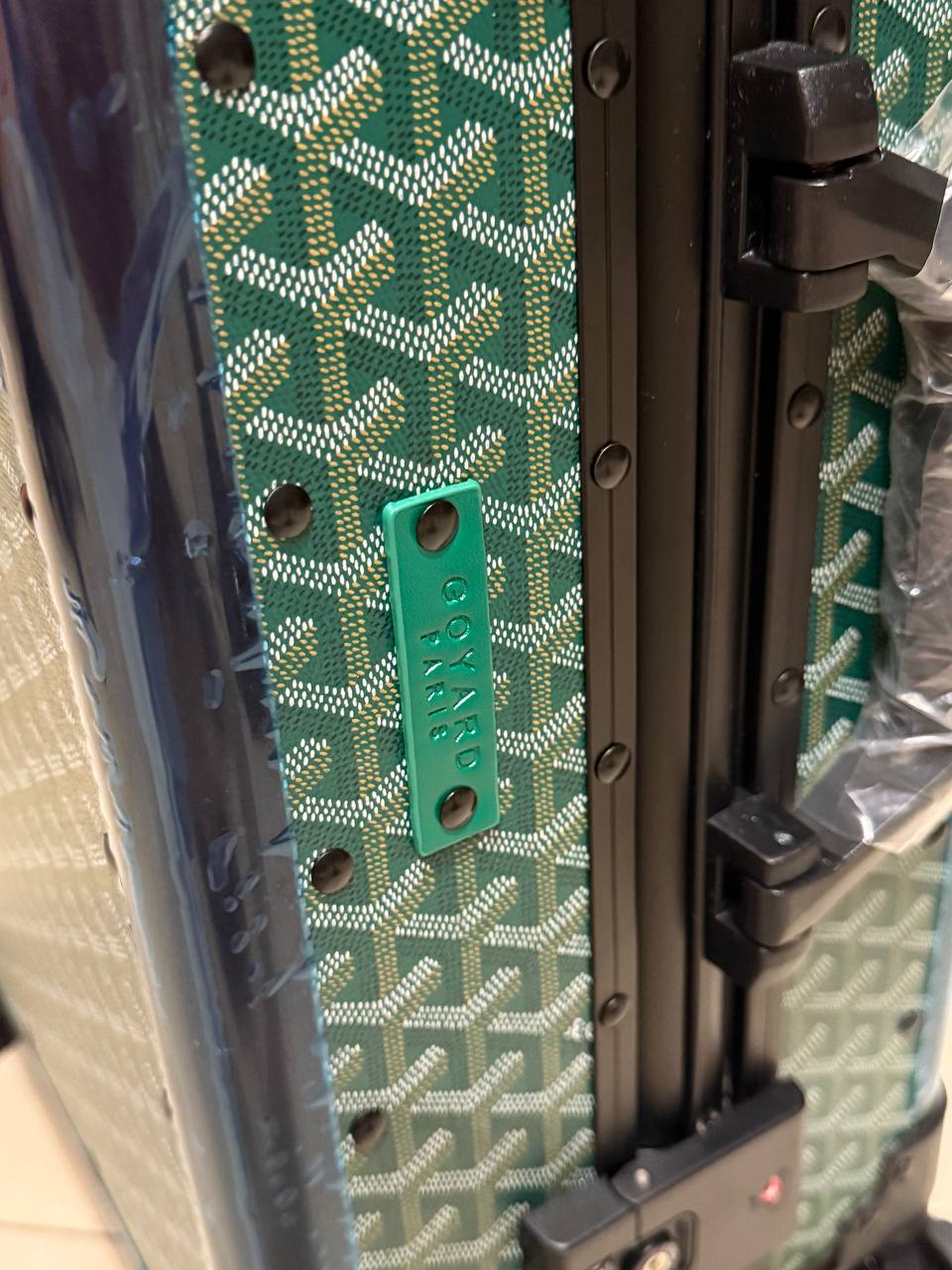 GOYARD Rolling vali green 20” bag